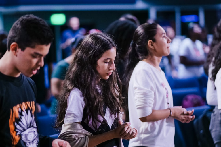 frequentar-a-igreja-esta-associada-a-uma-melhor-saude-mental