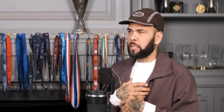daniel-alves-relata-conversao-na-prisao-e-chama-cristo-de-maior-trofeu