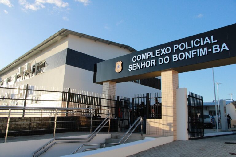 mulher-e-presa-acusada-de-estelionato-e-extorsao-em-senhor-do-bonfim