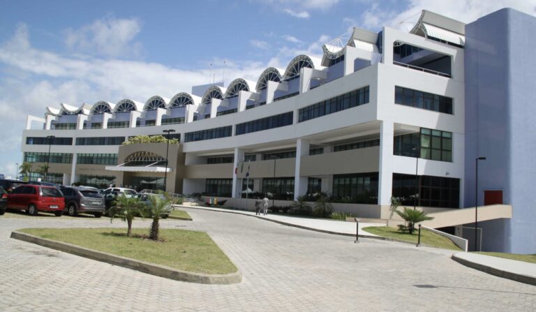 mp-ba-cobra-politicas-publicas-de-protecao-animal-e-itacare-se-compromete-com-mutiroes-de-castracao
