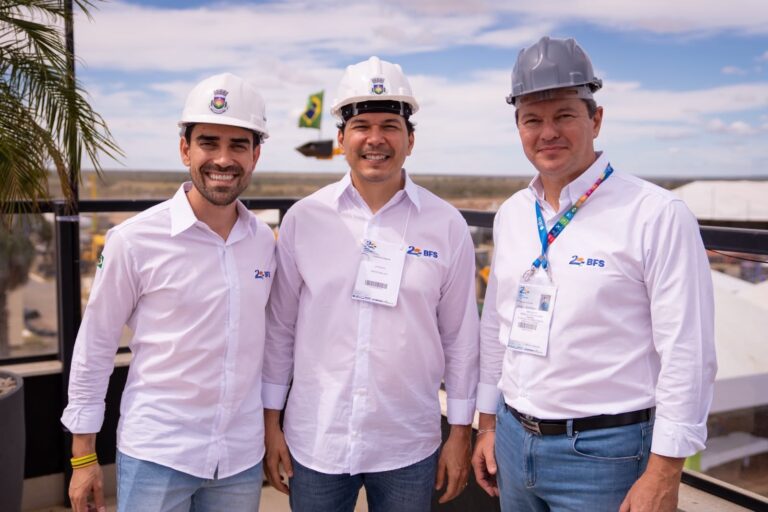 vice-prefeito-de-barreiras-participa-de-visita-tecnica-na-bahia-farm-show-ao-lado-de-presidente-da-aiba 