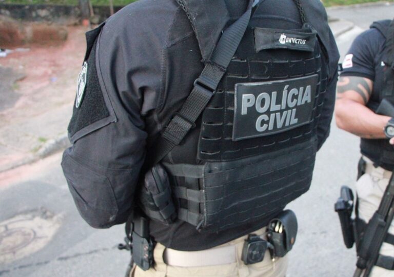 policia-prende-quatro-investigados-por-homicidio-e-trafico-de-drogas-em-teixeira-de-freitas