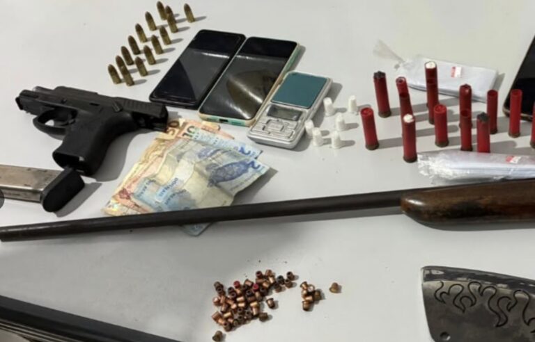 policia-civil-cumpre-mandados-e-apreende-armas-e-drogas-em-operacao-nos-municipios-de-castro-alves-e-santa-terezinha