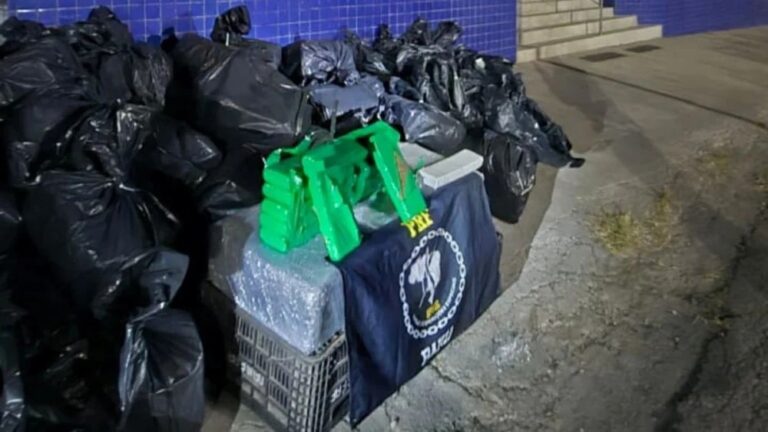 prf-apreende-cerca-de-duas-toneladas-de-drogas-que-seguiam-para-feira-de-santana