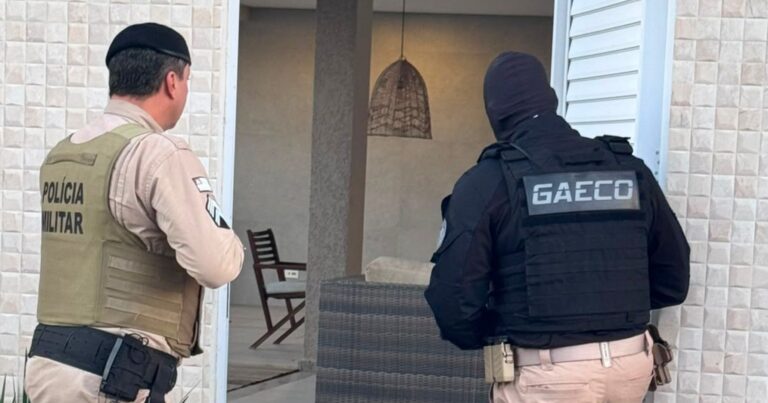 mp-ba-prende-investigado-e-apreende-arma-em-operacao-sobre-desvio-de-recursos-da-saude-em-eunapolis