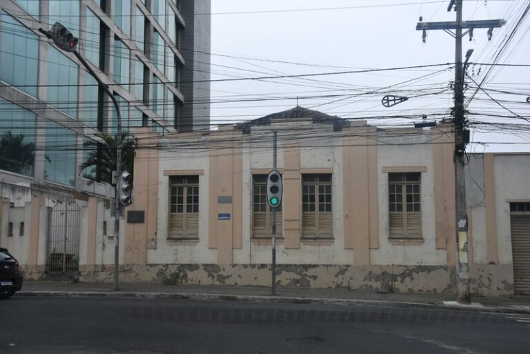 casa-onde-glauber-rocha-viveu-no-interior-baiano-sofre-deterioracao-e-projeto-de-museu-segue-sem-previsao