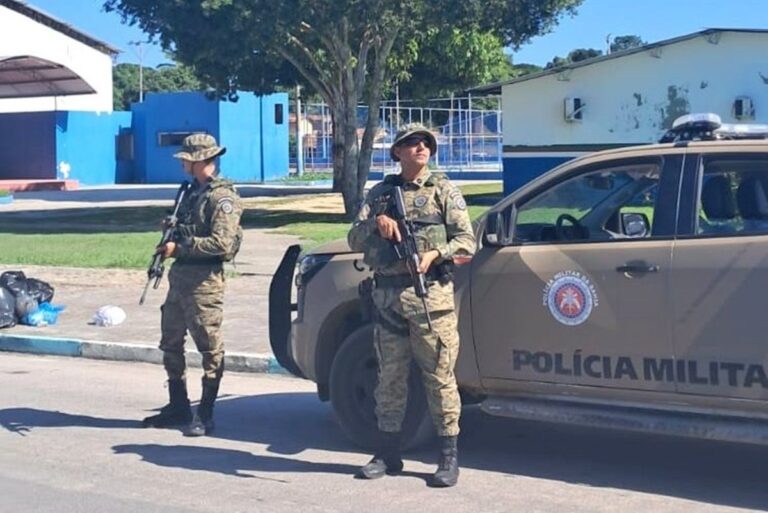 traficantes-impoem-toque-de-recolher-em-santa-cruz-cabralia-apos-operacao-policial-com-dois-mortos