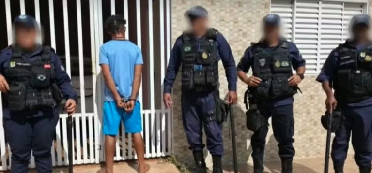 homem-e-preso-apos-tentar-furtar-vaso-sanitario-e-carrinho-de-mao-de-delegacia-na-bahia