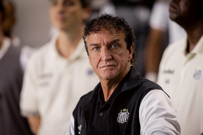 cuca-comemora-vitoria-e-confirma-retorno-de-neymar-no-brasileirao