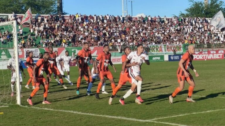 fluminense-de-feira-vence-ssa-fc-por-2-a-1-e-larga-na-frente-na-decisao-do-baianao-serie-b