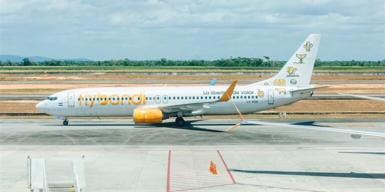 anac-restringe-venda-de-passagens-da-flybondi-no-brasil