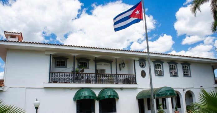 cuba-abre-economia-para-iniciativa-privada-com-farmacias-e-postos-de-gasolina-para-empresas-privadas