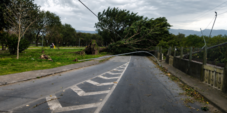 vento-de-125-km/h-deixa-pelo-menos-duas-mortes-em-sao-paulo