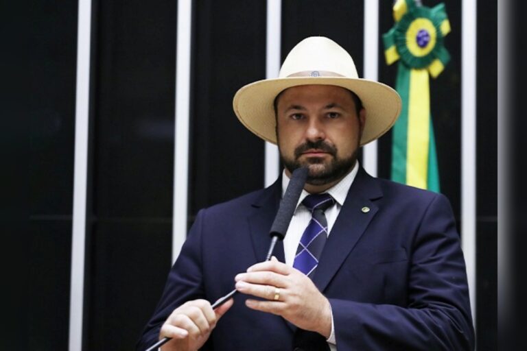 deputado-visitado-por-motorista-de-vorcaro-faz-projetos-de-interesse-de-master