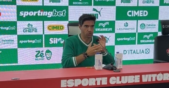 apos-goleada-do-palmeiras-sobre-o-vitoria,-abel-ferreira-defende-a-atuacao-da-arbitragem