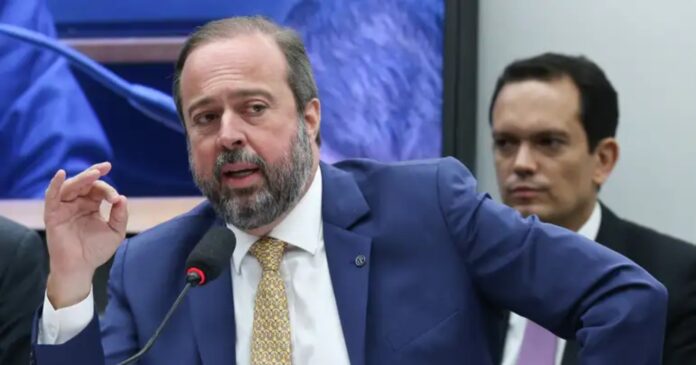 ministro-compara-agentes-economicos-a-‘caminhao-de-japoneses’