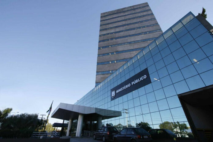dono-de-clinica-e-denunciado-por-morte-de-idosos-prensados-em-elevador