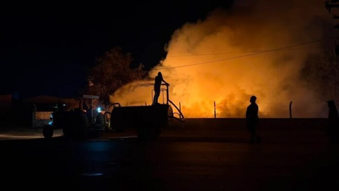 incendio-em-galpao-de-reciclaveis-na-bahia-e-controlado-apos-3-horas