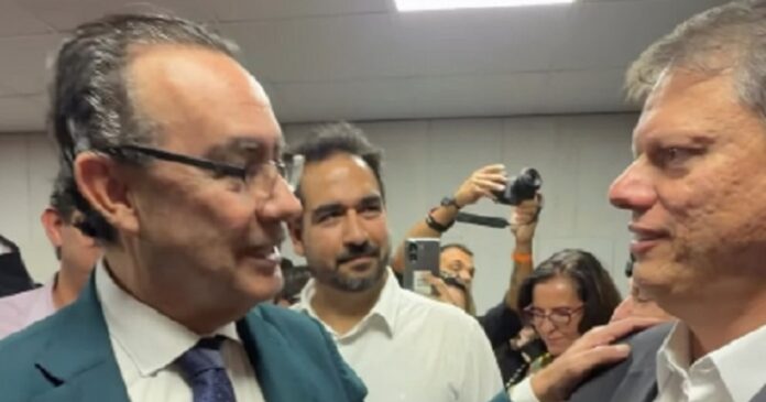 augusto-cury-oficializa-candidatura,-defende-semipresidencialismo-e-afirma-que-tarcisio-deveria-ser-primeiro-ministro
