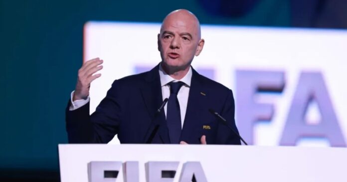 infantino-revela-apoio-de-federacoes-com-pouca-tradicao-no-futebol-diante-de-boicotes