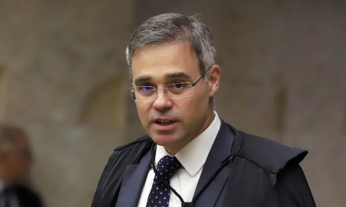 mendonca-autoriza-pf-a-monitorar-localizacao-e-chamadas-de-jaques-wagner