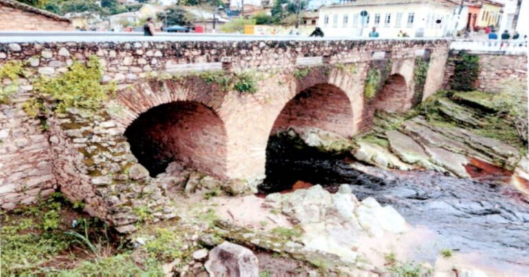 iphan-entra-com-acao-contra-prefeitura-de-lencois-por-erosao-em-ponte-historica