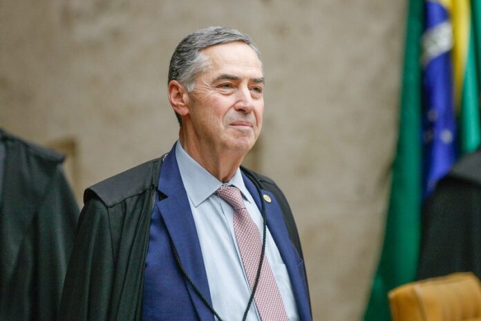 barroso-e-hospitalizado-apos-intoxicacao-alimentar-durante-viagem