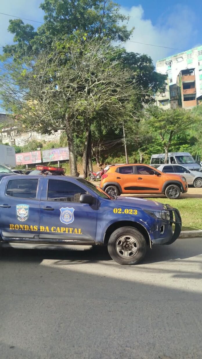 gcm-recupera-veiculo-usado-em-golpe-do-falso-intermediario-em-salvador