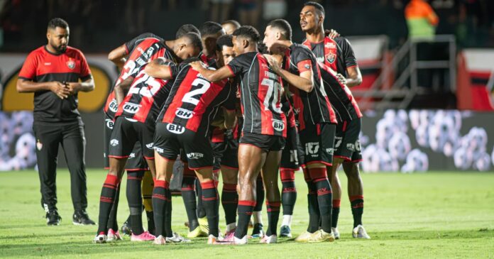 vitoria-e-julgada-por-incidentes-contra-o-palmeiras;-veja-as-decisoes