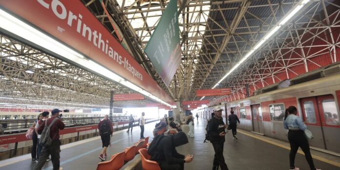trabalhadores-da-cptm-discutem-continuidade-da-greve-em-assembleia