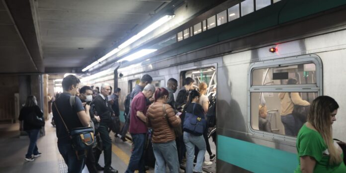 greve-de-trens-em-sao-paulo-chega-ao-fim