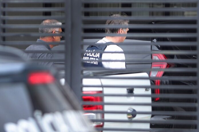 moraes-autoriza-tecnico-da-claro-a-intervir-na-conexao-de-internet-de-bolsonaro
