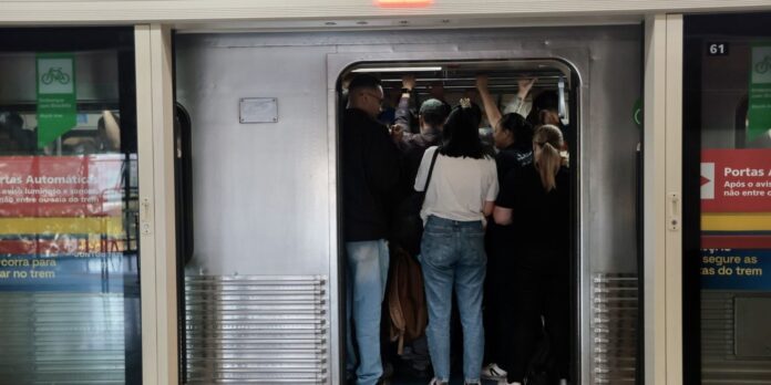 greve-da-cptm-obriga-usuarios-a-mudarem-rotina-de-deslocamento