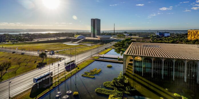 brasil-corta-relacoes-com-a-argentina-apos-insultos-de-milei