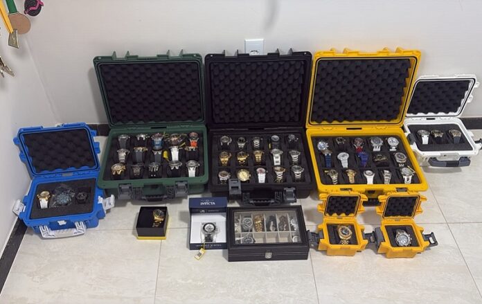 policia-civil-deflagra-a-operacao-magnum-e-apreende-relogios-de-luxo,-municoes-e-documentos-em-imovel-ligado-a-“caga-oleo”