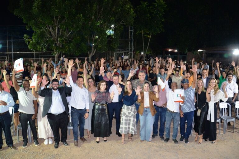 barreiras-recebe-398-titulos-de-propriedade-pelo-programa-morar-legal