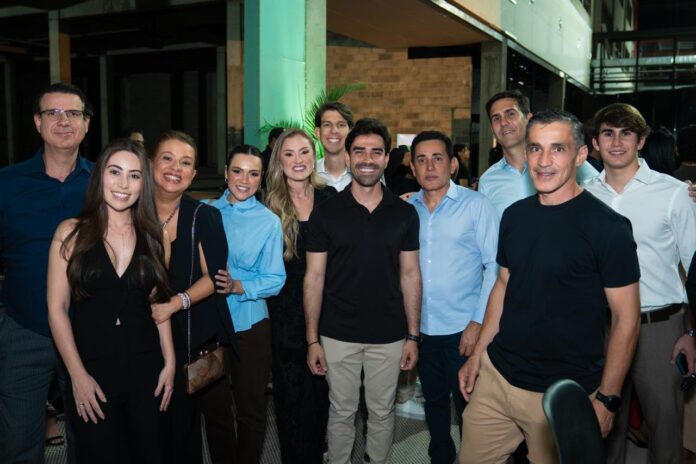 junior-maraba-marca-presenca-em-evento-no-primeiro-shopping-do-oeste-da-bahia