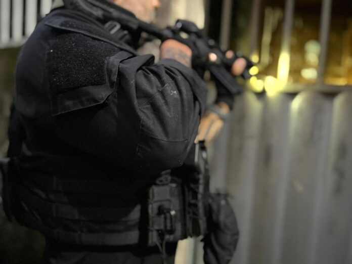 foragido-por-homicidio-e-tentativa-de-homicidio-e-capturado-em-caravelas,-ba