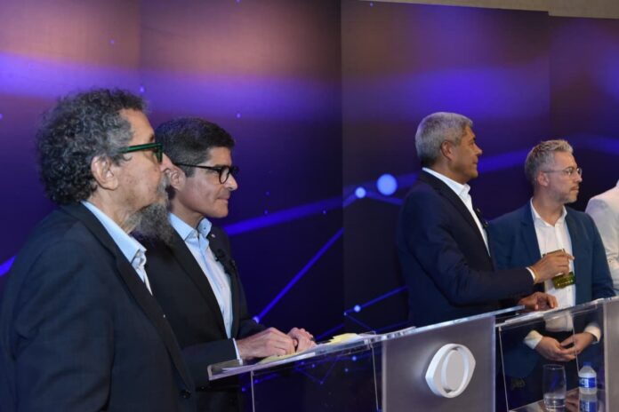 bahia:-candidatos-ao-governo-discutem-saude,-educacao-e-economia-no-debate-da-band