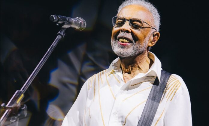 gilberto-gil-voltara-aos-cinemas-com-continuacao-do-documentario-‘tempo-rei’,-30-anos-apos-a-estreia