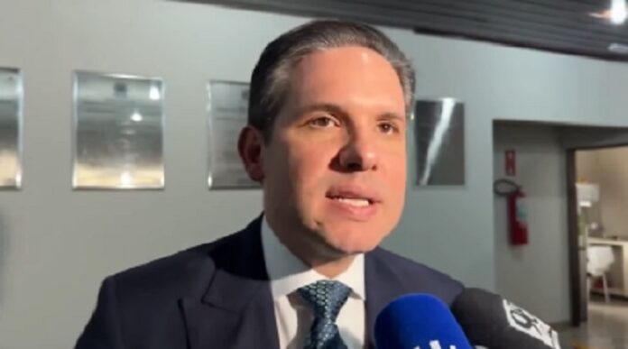 motta-apoia-lula-para-presidente-e-tenta-eleger-o-pai-senador-na-pb