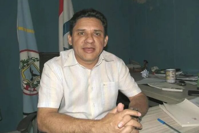 tcm-determina-devolucao-de-r$-1,7-milhao-pelo-ex-prefeito-de-urandi-por-irregularidades-em-contratos