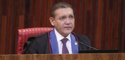 tse-adia-julgamento-do-pt-para-ampliar-fundo-eleitoral-e-trava-repasses