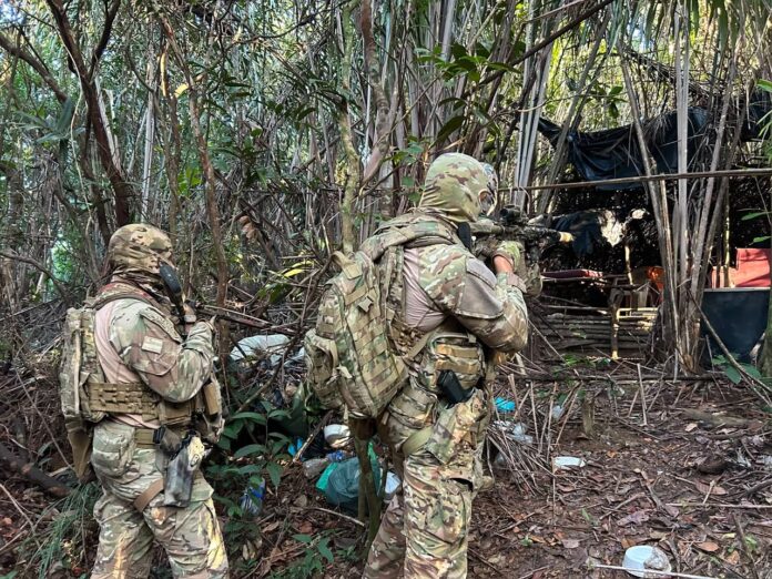 suspeito-‘3-de-ouro’,-do-baralho-do-crime,-morre-em-operacao-da-ssp-ba-em-salvador