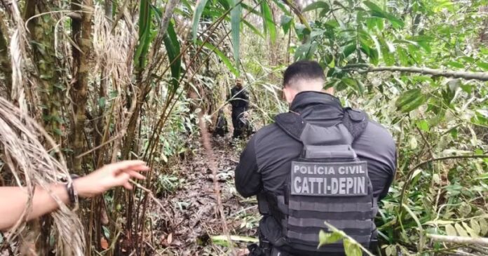 policia-localiza-mala-com-roupas-no-caso-de-adolescentes-desaparecidas-na-bahia;-namorado-de-uma-das-jovens-e-preso