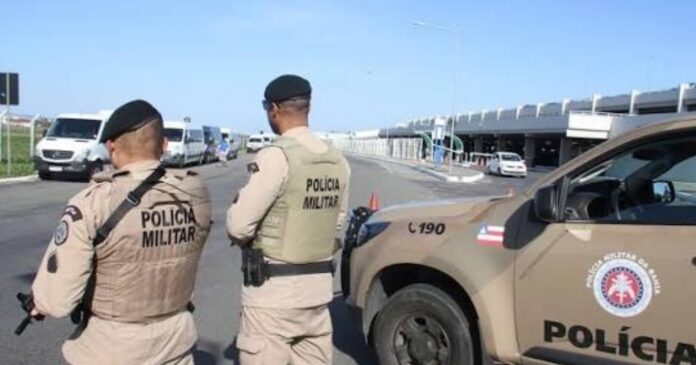 video-mostra-integrantes-do-comando-vermelho-fugindo-da-pm-durante-operacao-no-suburbio