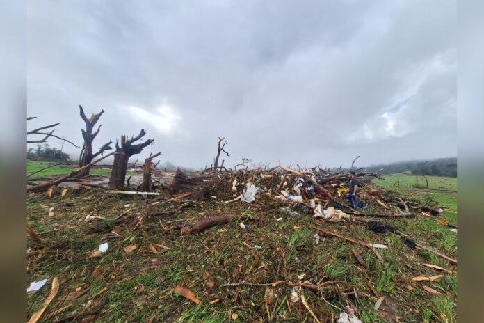 parana-registra-tornado-com-ventos-de-ate-332-km/h,-segundo-simepar