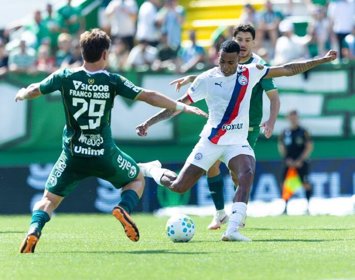 bahia-empata-com-chapecoense-pela-terceira-vez-e-segue-sem-vencer-fora-de-casa-ha-quatro-meses
