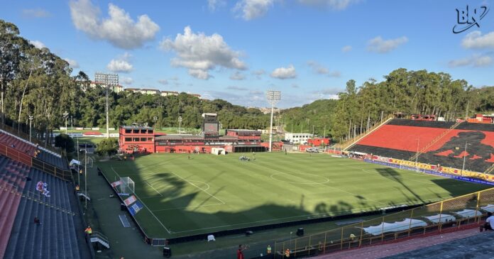 vitoria-x-botafogo:-escalacoes-oficiais-para-o-brasileirao-2026