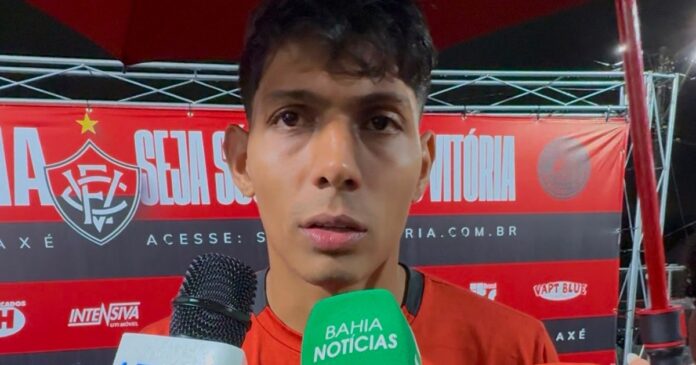 ze-vitor-celebra-retomada-no-vitoria-e-mira-ba-vi-apos-botafogo